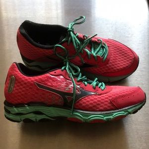 Mizuno Wave Inspire 11 Running Shoes - W sz 8
